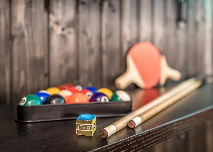 Party Underground With Pooltable * Prag